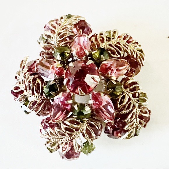 1950 Vintage Pink and Green Gold Tone Metal Brooch crystal - Picture 4 of 5